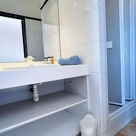 Dom wakacyjny Grande Maison De Pecheur Proche - 4 Terrasses, Wifi, Parking - Fr-1-868-23 *